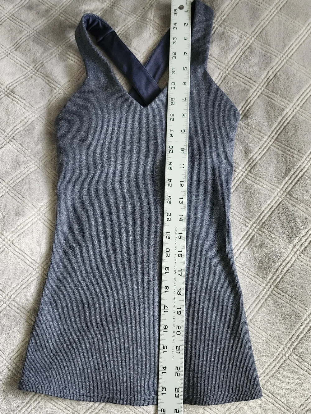 Alo Women's Gray V-Neck Ribbed Padded Crisscross Workout Yoga Tank Top Size XS